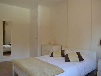 Kensington And Olympia Short Lets Londra